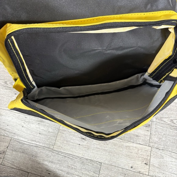 Double Dragon Backpack School Bag Rare Vintage Nintendo Promo - Picture 6 of 6